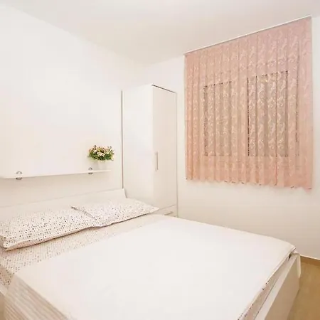 Apartamento Awesome In With Swimming Pool *