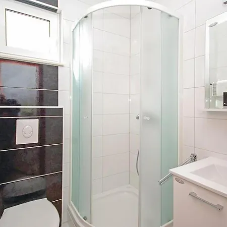 Awesome In With Swimming Pool 布雷拉