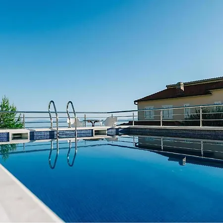 Awesome In With Swimming Pool