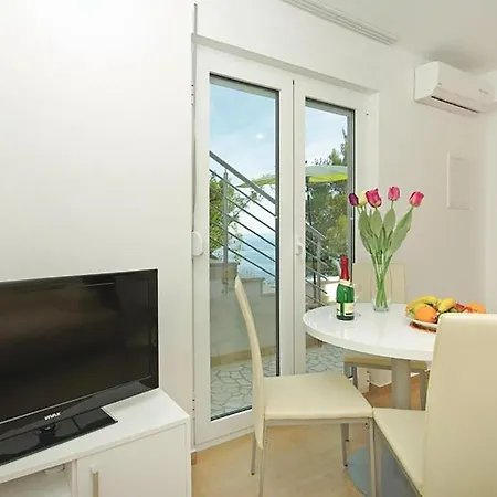 Appartement Awesome In With Swimming Pool Brela